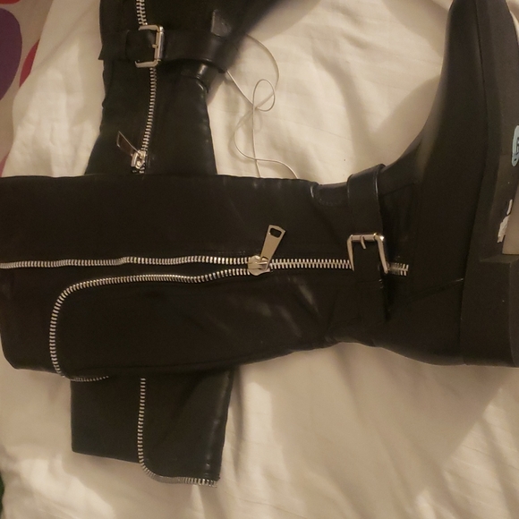 Boots (brand new) no tag - Picture 3 of 3